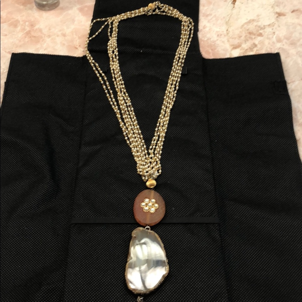 Beaded necklace